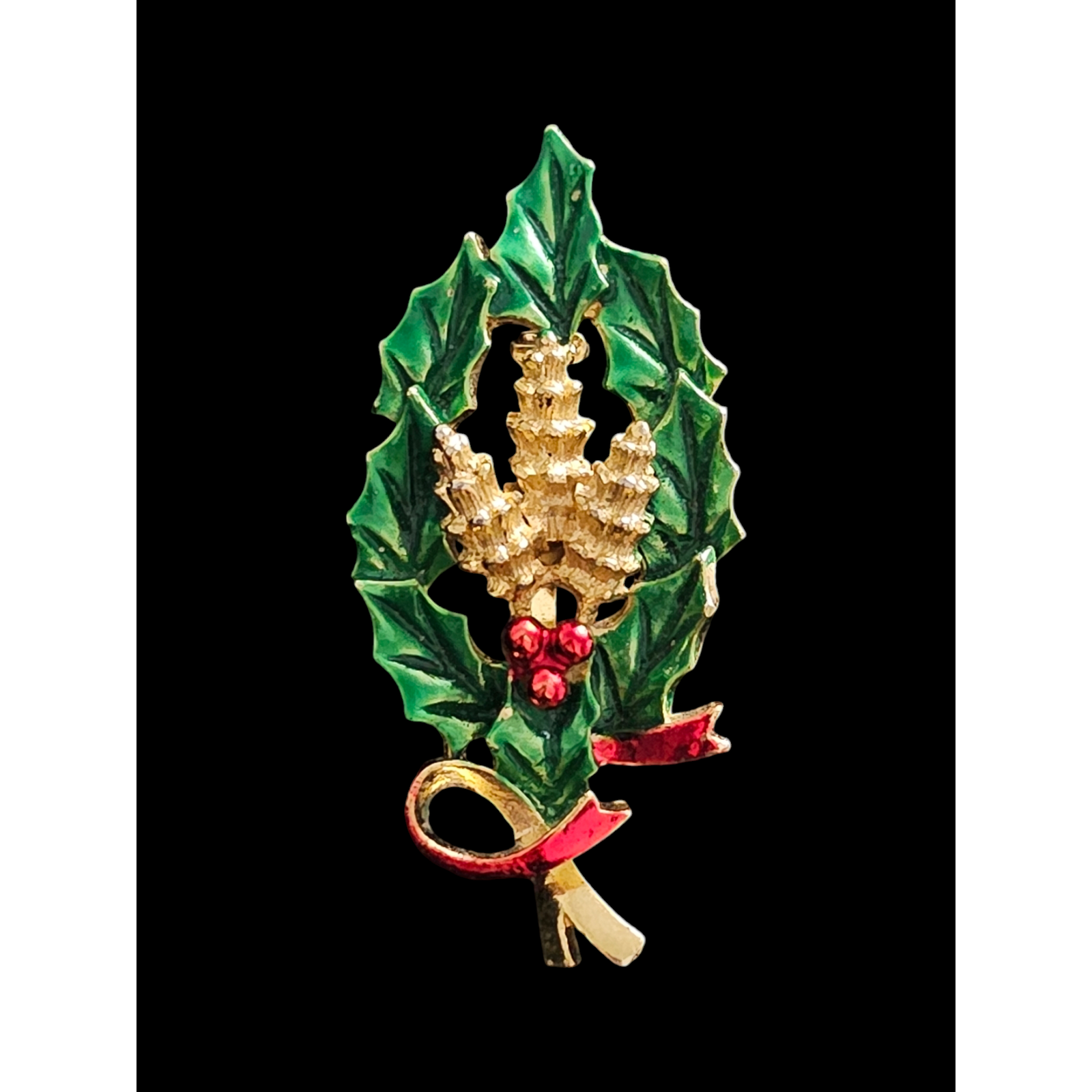 Vintage 1970's Gerry's Enamel Christmas Wreath W Holly Pine Cones Pin Brooch 2"